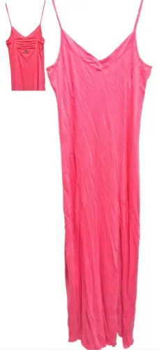 Vestido longo com alças e fenda