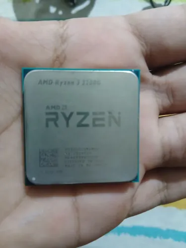 Vende-se processador ryzen 3 3200g com cooler