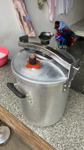 Panela de pressão 