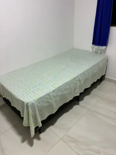 Cama de solteiro com colchão