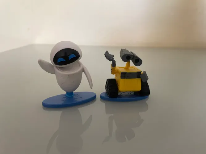 WALL-E e EVA da coleção Pixar Micro Collection Mattel