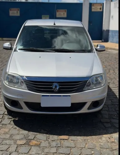 Renault Logan Authentique Hi-flex 1.0 16V 4P 2011