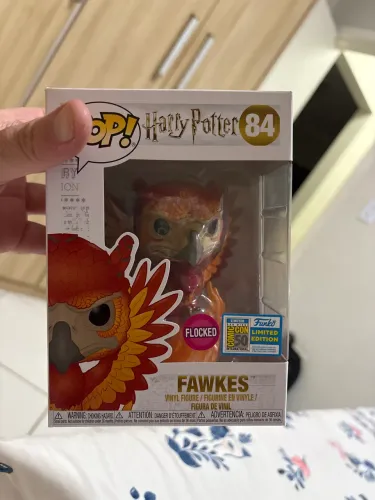Funko pop Harry Potter, personagem Fawkes, Flocked, Ed limitada comic con 