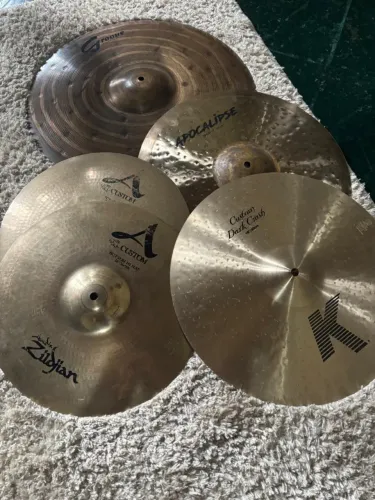 Pratos de Bateria