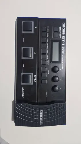 Pedaleira Guitar BOSS GT - 1