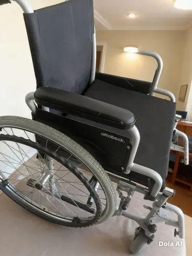 Cadeira de rodas e de banho