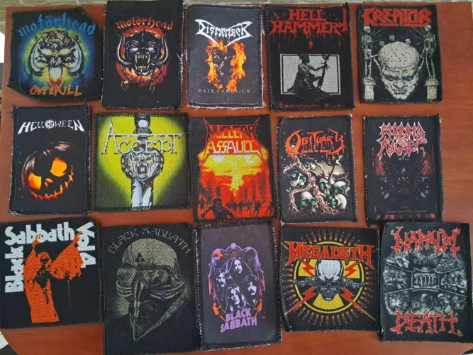 Lote de patches de rock