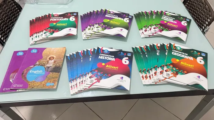 Livros compartilha 6º ano com livros de Inglês