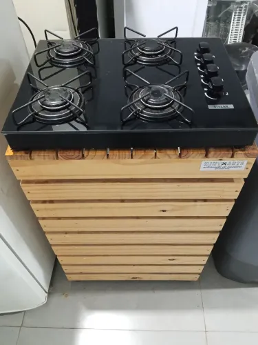 Fogão cooktop com base