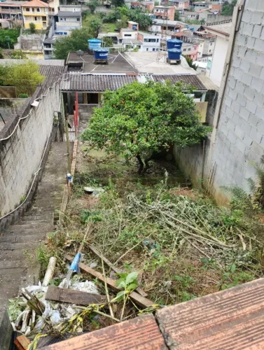 Casa Itapecerica da Serra 4 cômodos terreno 125 metros quadrados