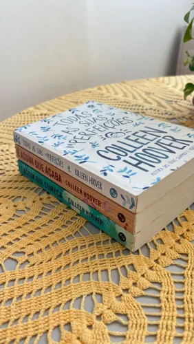 LIVROS DE COLLEN HOOVER