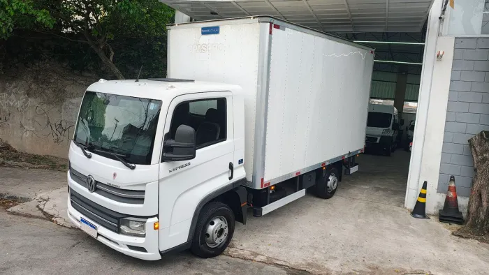 Volkswagen Delivery Express + 3.0 16V 2P TB Diesel 2022