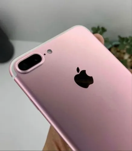 Iphone 7 plus, 32gb cor: rosa (apenas a bateria foi trocada uma vez)