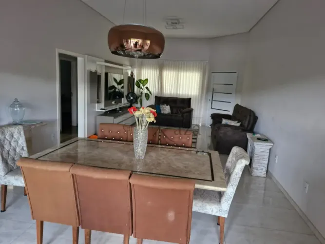 Oportunidade - Casa em Condomínio - Caçapava - Condomínio Terras de Santa Mariana - 3 Dorm