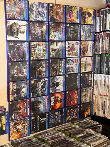 Jogos ps4 venda ou trocas ( consultar valores )