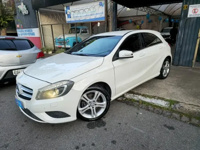 Mercedes-Benz Classe A 200 1.6 TB 16V Urban 156cv Aut. 2014