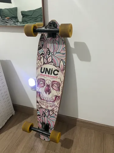 Longboard UNIC Skateboards - Excelente estado