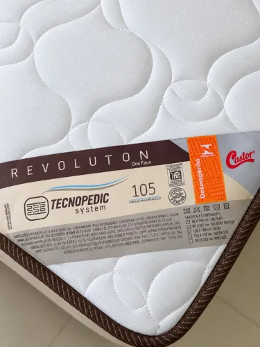 Conjunto Box + Colchão QUEEN Castor Revolution Tecnopedic