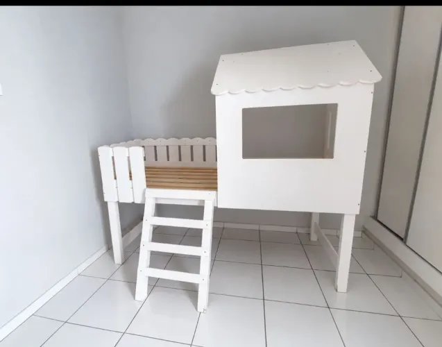Vendo cama infantil de casinha Tok stok