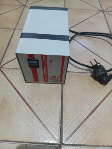 Estabilizador 1000w bivolt 4 entradas