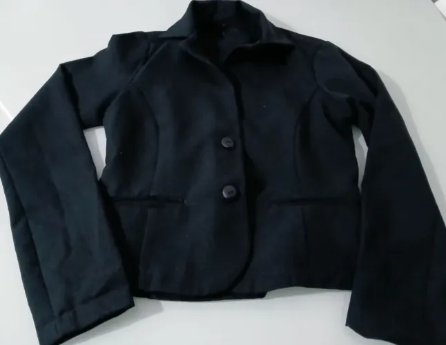 Vendo esse Terninho Social Feminino veste P em boas condições cor preto