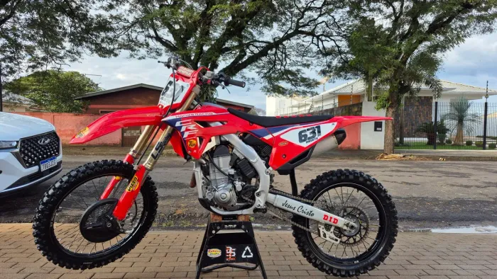 VENDO OU TROCO CRF 450R 2024 IMPECAVEL