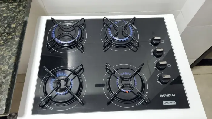 COOKTOP Mondial 4 bocas + Móvel de apoio