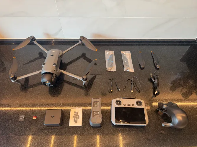 DJI MAVIC 4 PRO COMBO STANDARD