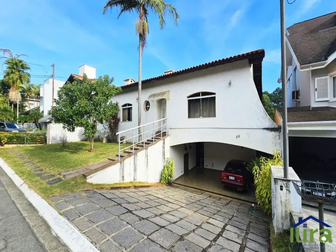 Casa Em Condominio Fechado Com 3 Suites, Piscina, 4 Vagas No Centr de Alphaville - Barueri