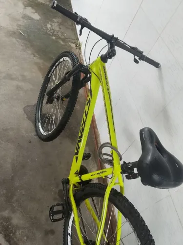 Bicicleta aro 29, quadro de alumínio, cubo de rolamento,raio inox