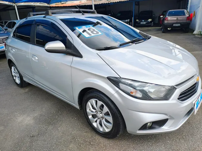 Chevrolet Onix Hatch LT 1.4 8V Flex Power Aut. 4P 2018