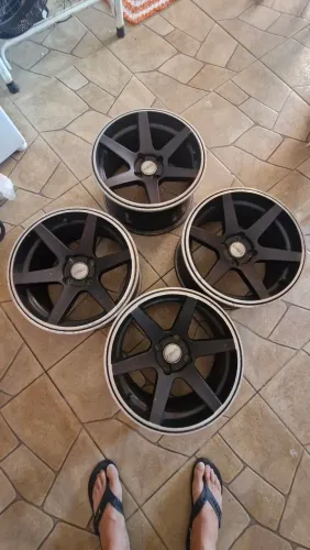 Rodas Zeus 15/8 furacão 4x100 perfeito estado