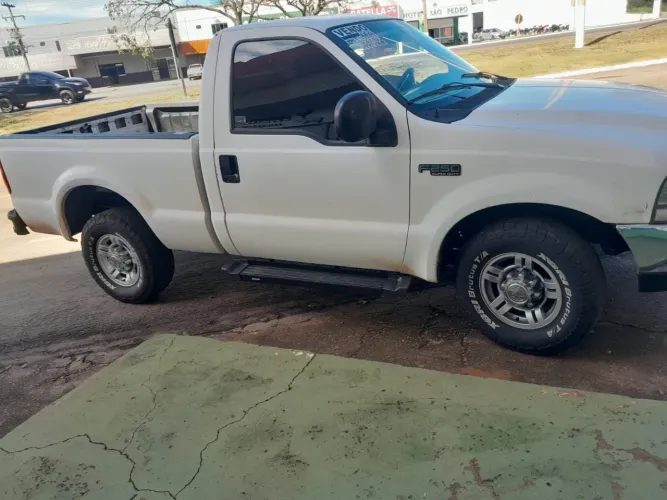 Ford F-250 XL Super Duty 4.2 V6 2000