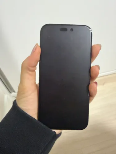 Vende se iPhone 15 