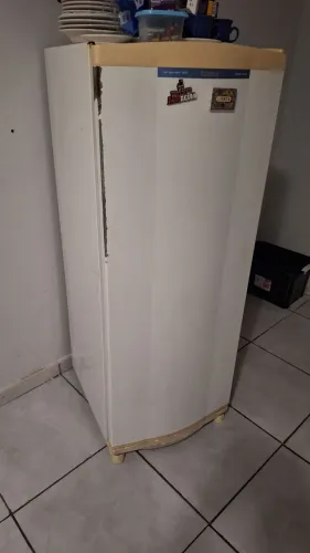 Geladeira Pequena