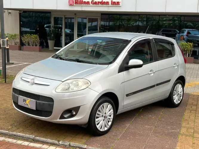 Fiat Palio Essence 1.6 Flex 16V 5P 2014