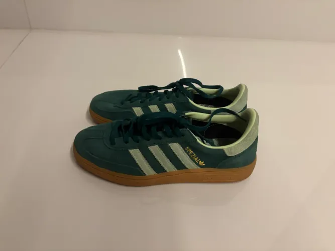 Spezial Adidas verde