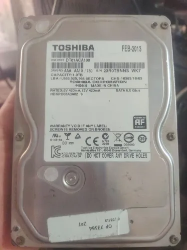 HD Toshiba 1 tela 1000 gigas funcionando perfeitamente testado já vai com windows 10 pro 