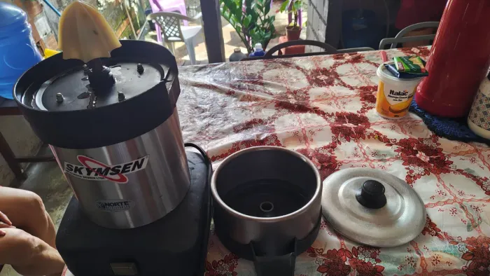 Espremedor de suco laranja