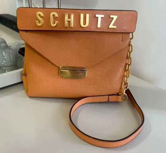 Linda bolsa Schutz - couro legítimo - Perfeita!
