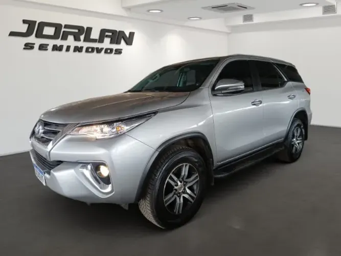 Toyota Hilux SW4 SRV 4X2 2.7 Flex 16V Aut. 2019