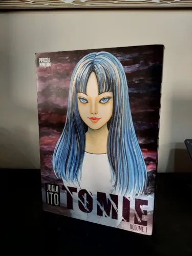 Tomie Vol 1 - Junji Ito