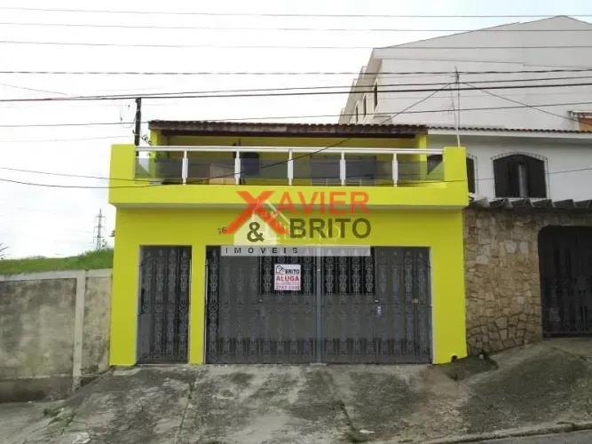 Sobrado à venda - 02 dorms, sendo 01 suíte e 02 vagas - Cidade Patriarca