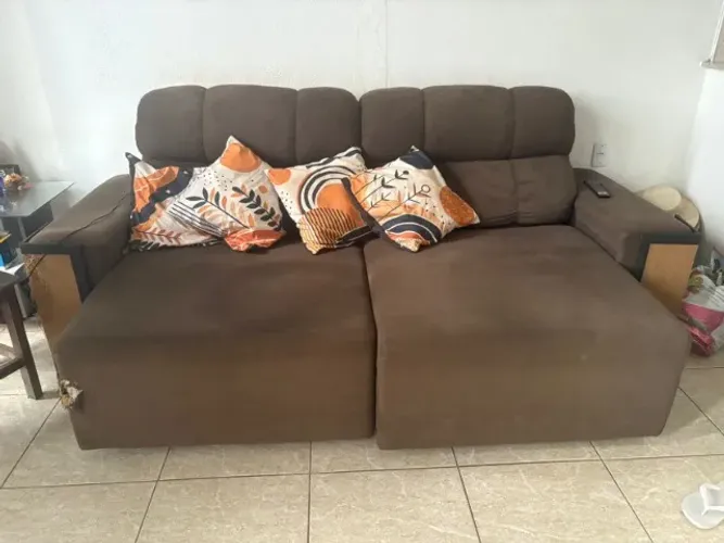 Sofá retrátil - 4 lugares