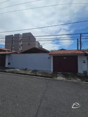 Vendo imóvel com 03 casas em ótima localização em LorenaSP.