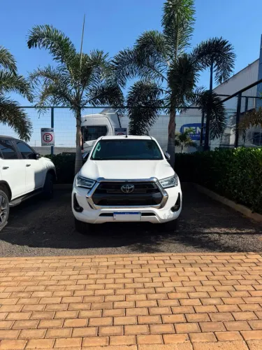 Toyota Hilux CD SRX 4X4 2.8 TDI 16V Diesel Aut. 2021