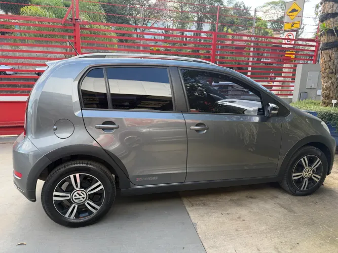 Volkswagen Up! Extreme 1.0 TSI Total Flex 12V 5P 2021