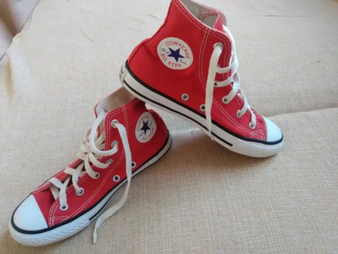 Vendo Allstar Vermelho