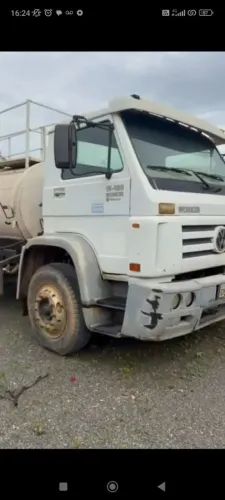  Caminhão  pipa wv15-180