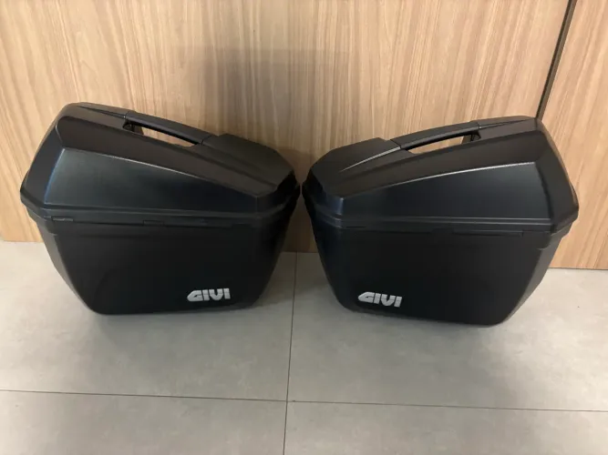 Baú lateral Givi E-22n monokey 22lts 